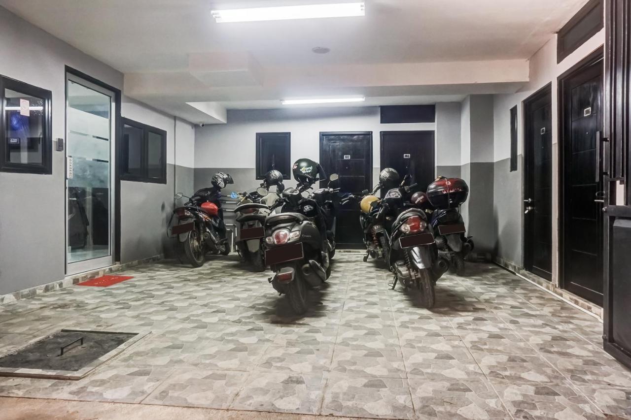 Collection O 91131 New V1 Hotel Jakarta Luaran gambar
